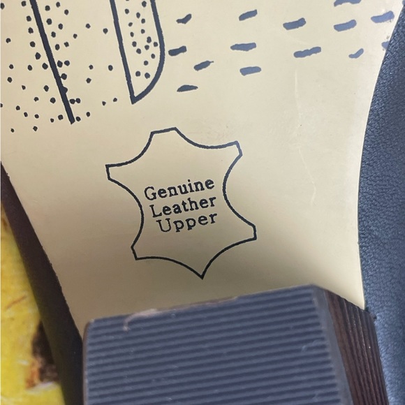 Bella Vita Kathy Open Toe Black Leather Mule Sandals Women Size 8 - Picture 5 of 17